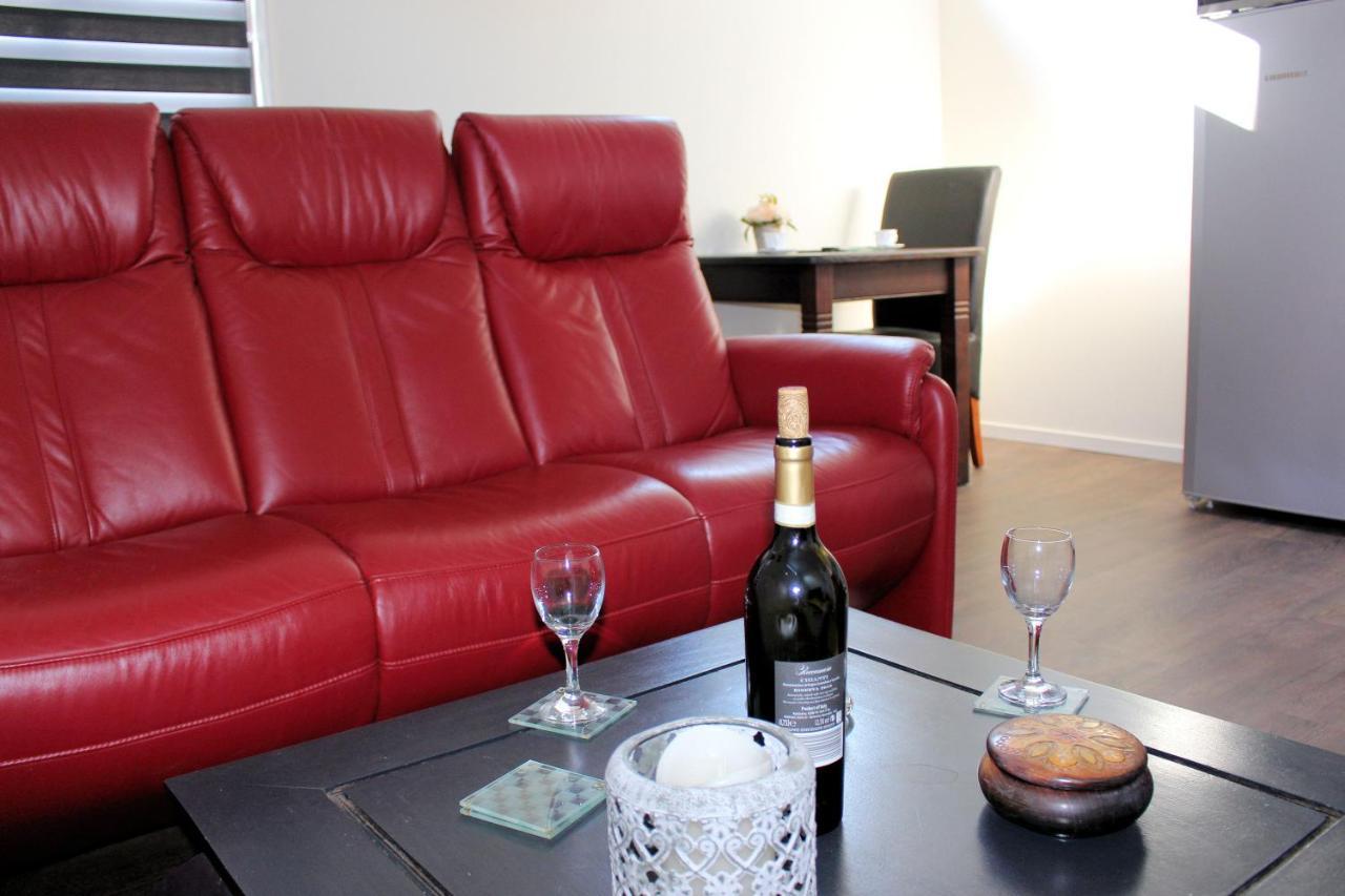 Logement De Garage Sneek Ngoại thất bức ảnh