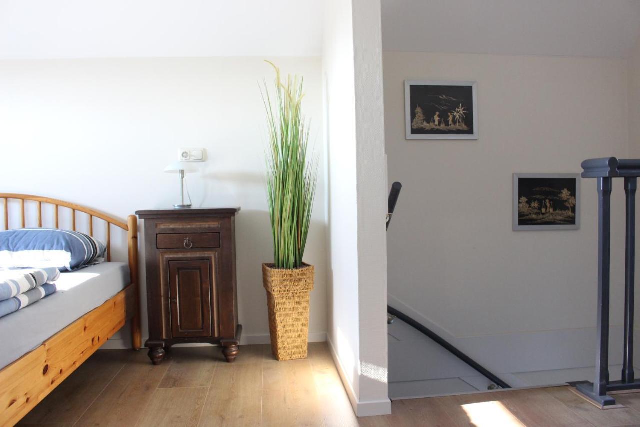 Logement De Garage Sneek Ngoại thất bức ảnh